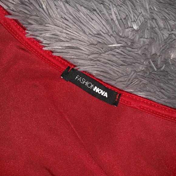 FASHION NOVA - Picture 2 of 2